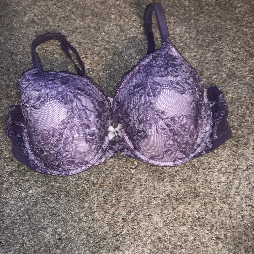 Victoria’s Secret 38D plum colored bra.  Body by Victoria.